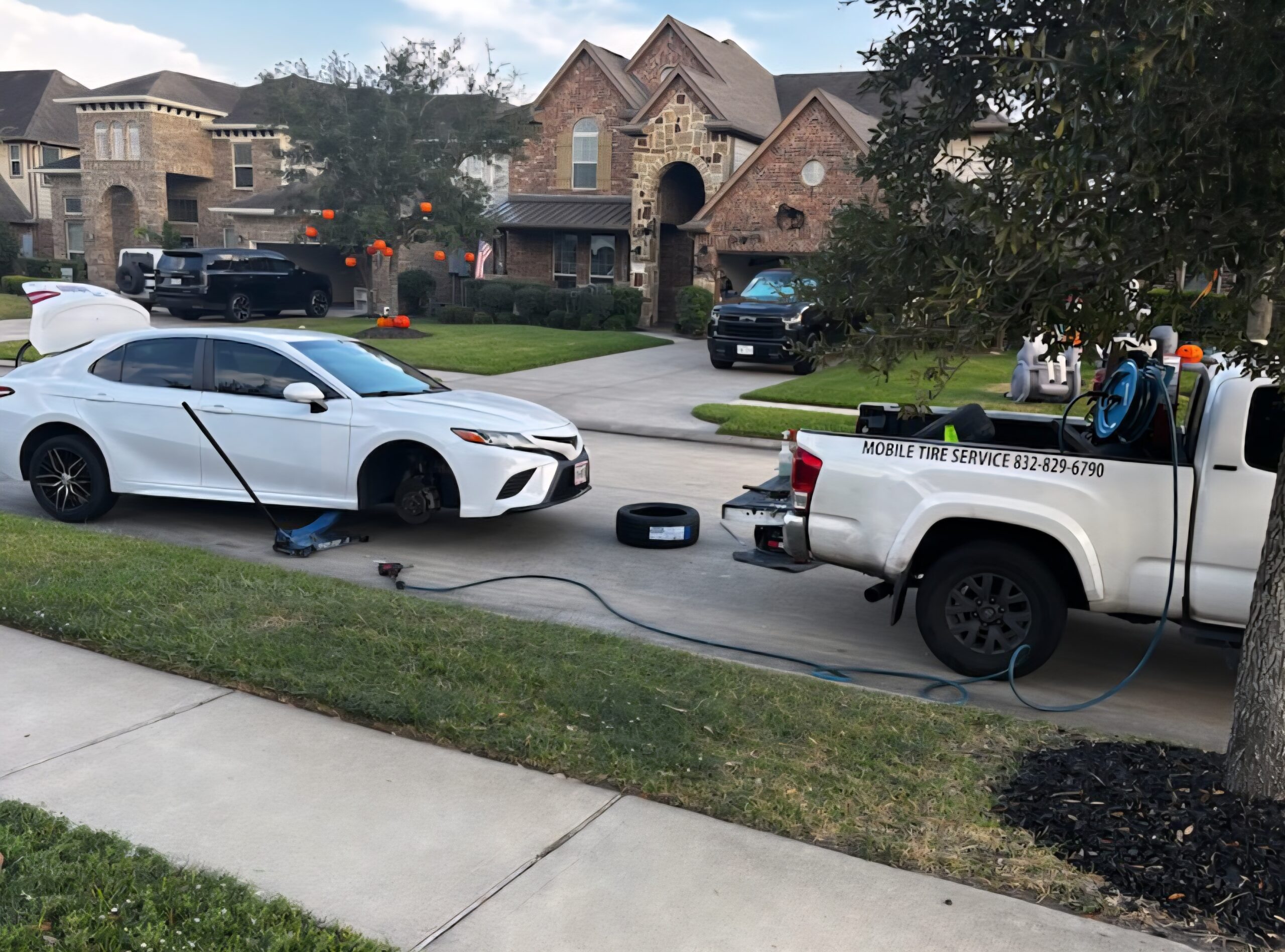 Katy texas mobile tire service. New tire replaced at customers home location